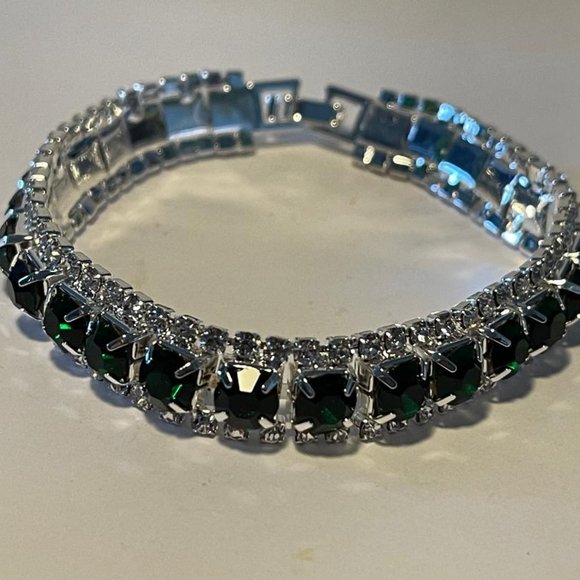 Emerald Green and Crystal Tennis Bracelet NEW - Picture 1 of 2